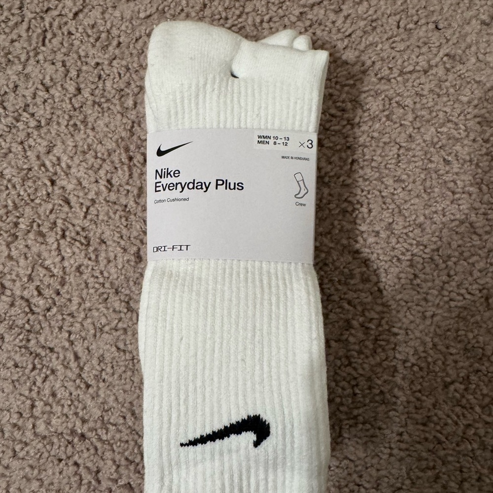 Nike Everyday Plus Dri-FIT White Socks Large 8-12 3 Pack
